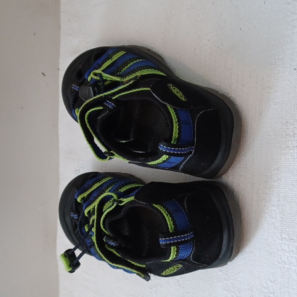 Keen Newport H2 Sandal Youth Size 1 Multicolor Bungee Lace Lock - Picture 3 of 5